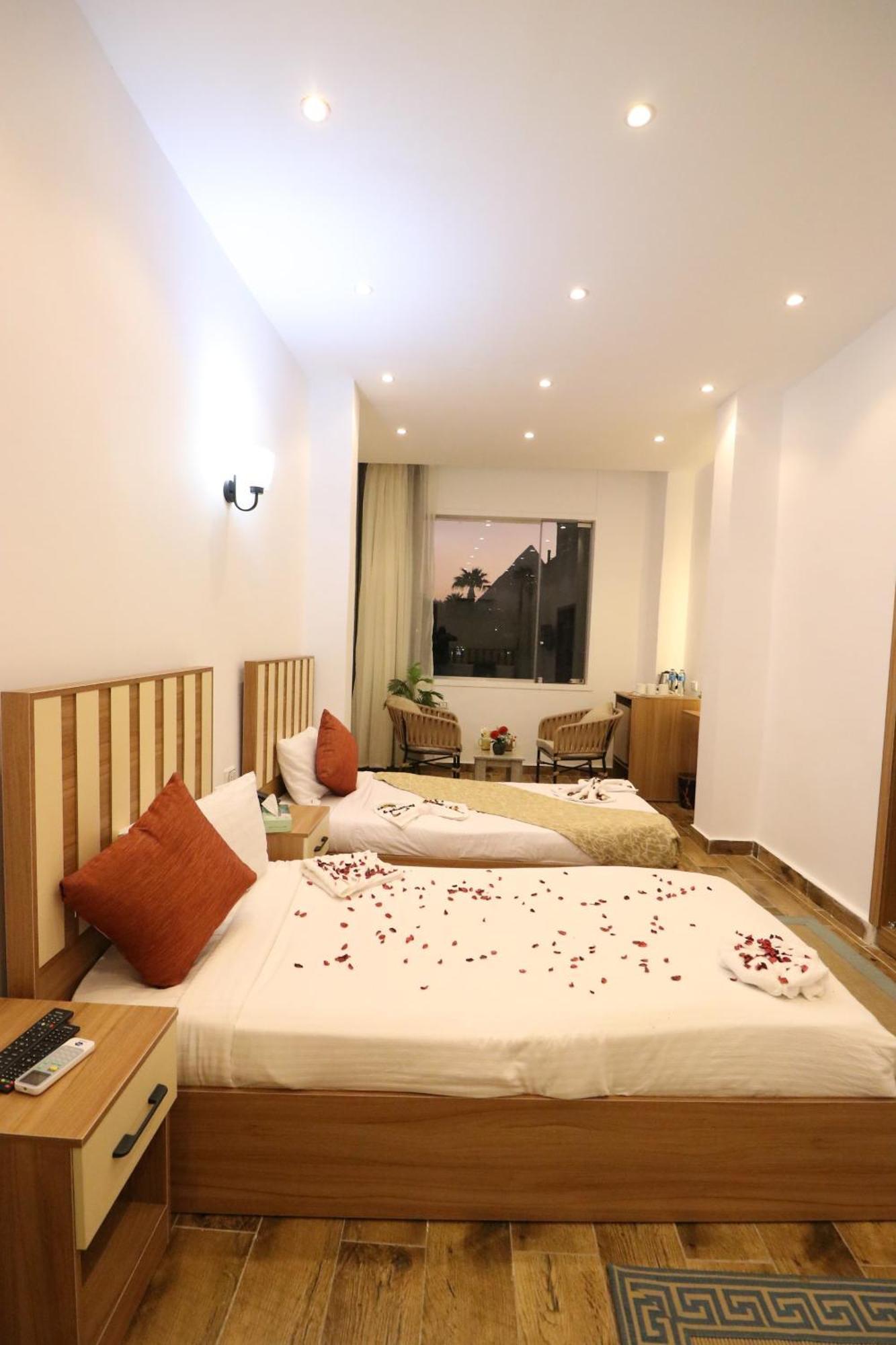 West Pyramids Hotel Kafret el-Gabal Exterior foto