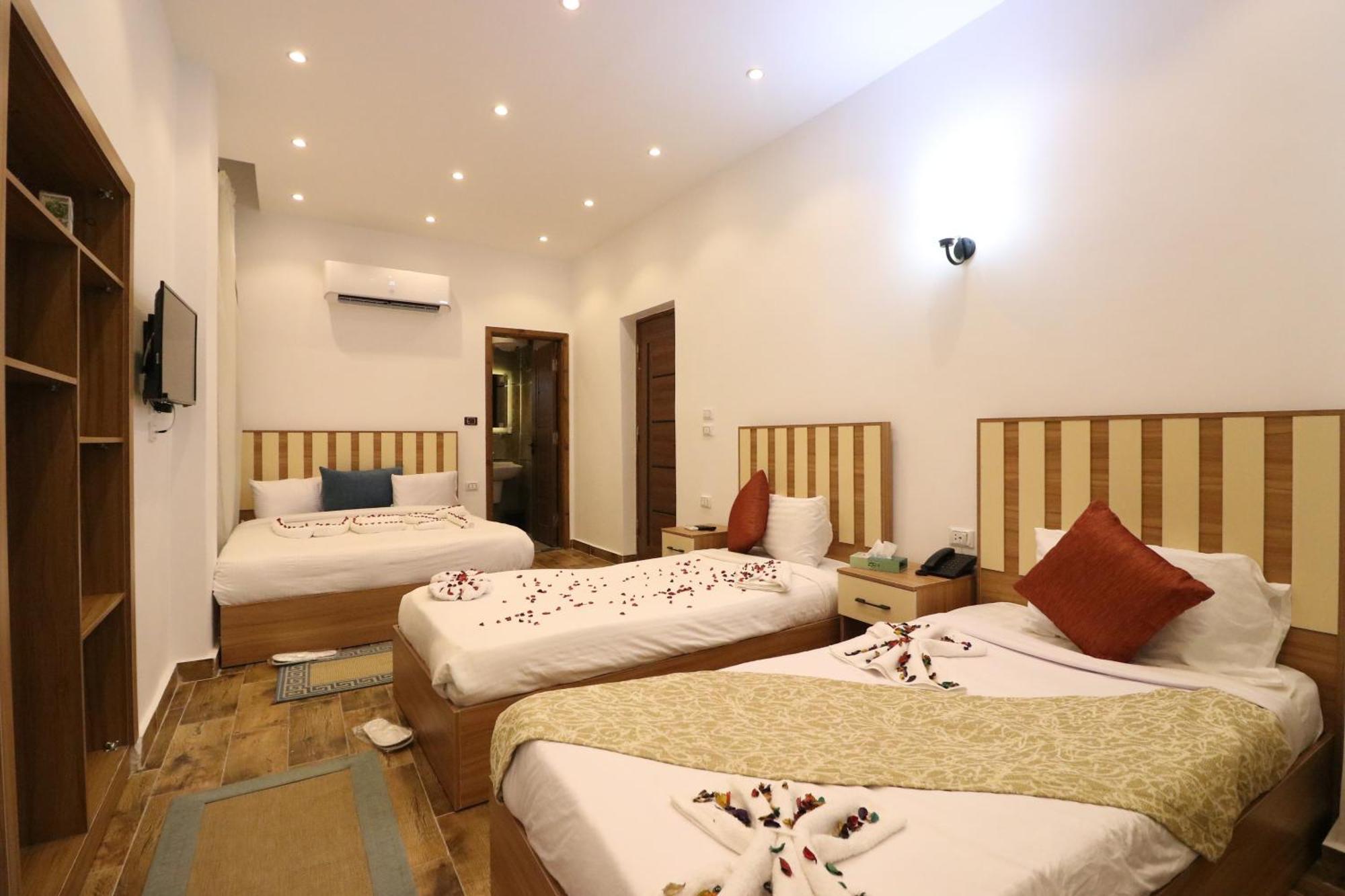 West Pyramids Hotel Kafret el-Gabal Exterior foto