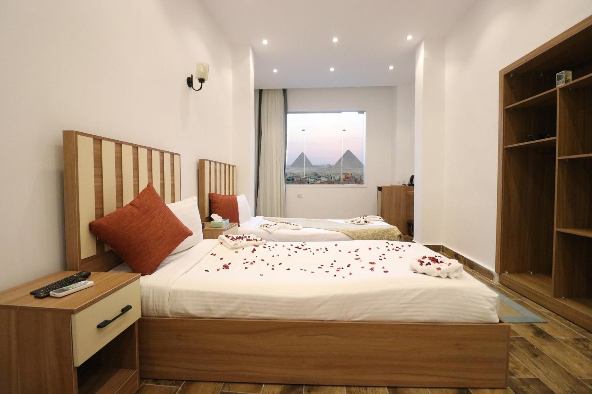 West Pyramids Hotel Kafret el-Gabal Exterior foto